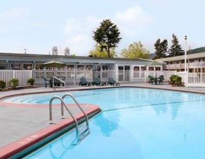 фото отеля Ukiah-Days Inn Gateway To Redwoods Wine Country