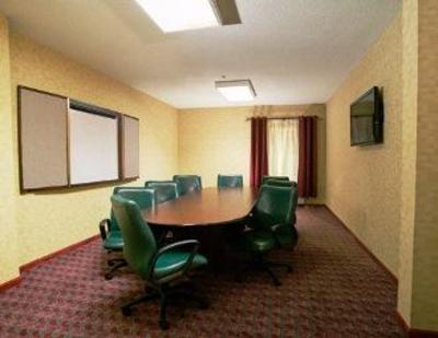 фото отеля Baymont Inn & Suites East Evansville