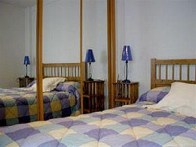 фото отеля Apartamentos H2 Opera