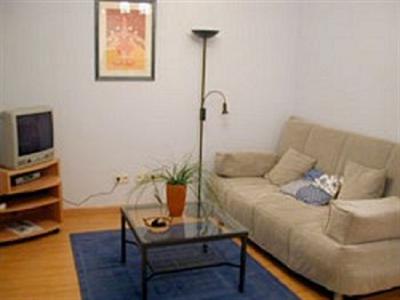 фото отеля Apartamentos H2 Opera