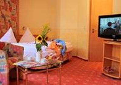фото отеля Kur- und Ferienhotel Weingartner