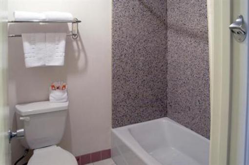 фото отеля Americas Best Value Inn & Suites Fontana