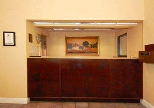 фото отеля Rodeway Inn & Suites Chattanooga