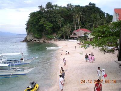 фото отеля LaLaguna Beach Club & Dive Centre Puerto Galera