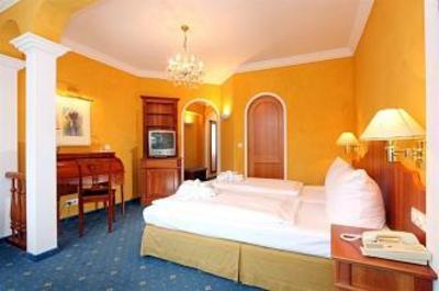 фото отеля Wittelsbacher Hof Swiss Quality Hotel