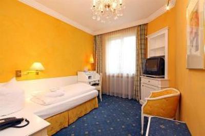 фото отеля Wittelsbacher Hof Swiss Quality Hotel