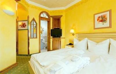 фото отеля Wittelsbacher Hof Swiss Quality Hotel