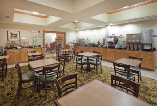 фото отеля Country Inn & Suites Oxford I-20