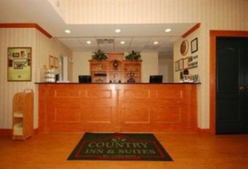 фото отеля Country Inn & Suites Oxford I-20