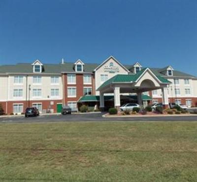 фото отеля Country Inn & Suites Oxford I-20
