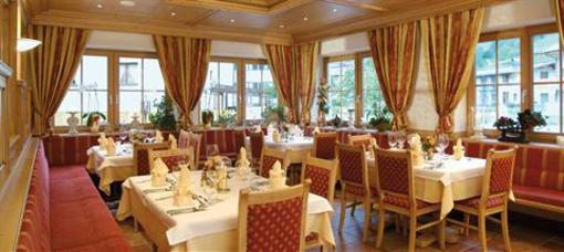 фото отеля Dorfkrug Apartments Kaprun