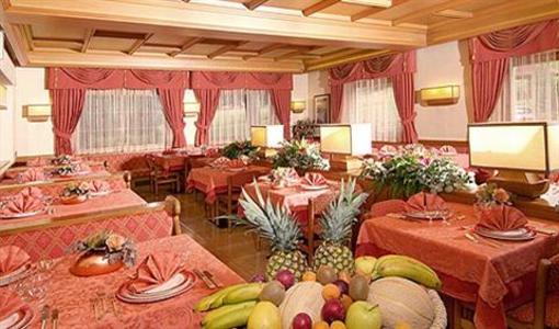 фото отеля Hotel Europa Moena