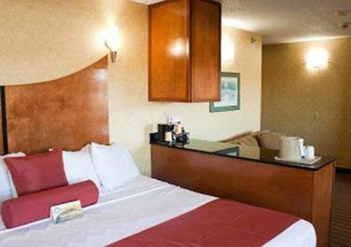 фото отеля Quality Inn & Suites North Polaris
