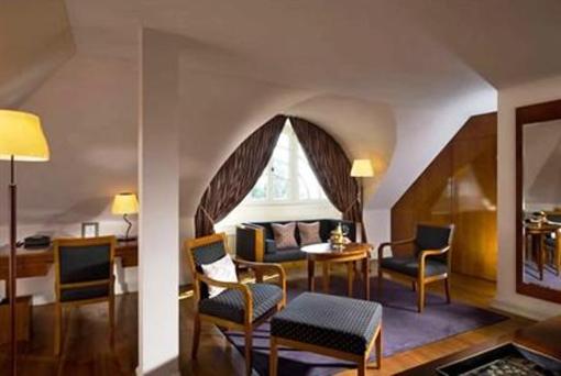 фото отеля Schlosshotel Burg Schlitz Hohen Demzin