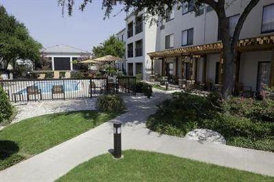 фото отеля Courtyard by Marriott DFW Airport North / Irving
