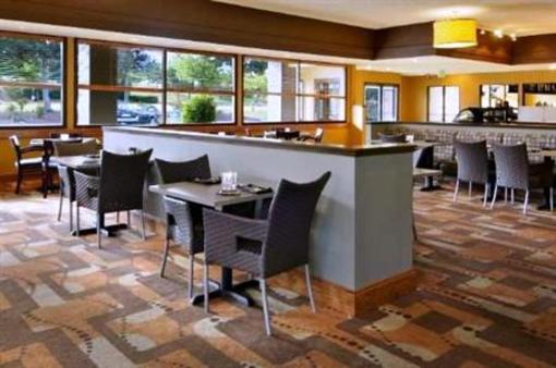 фото отеля Red Lion Hotel Seattle Airport