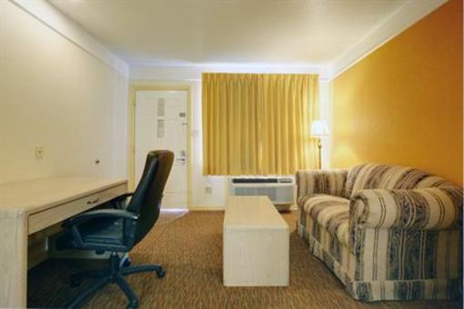 фото отеля Americas Best Value Inn & Suites McAllen Pharr