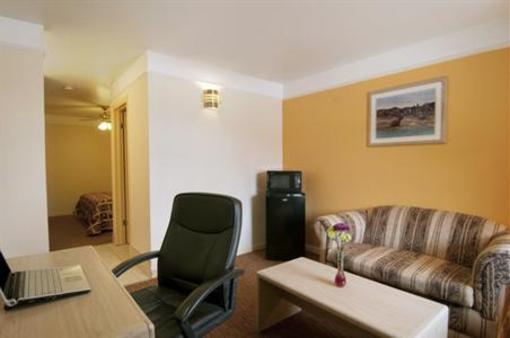 фото отеля Americas Best Value Inn & Suites McAllen Pharr