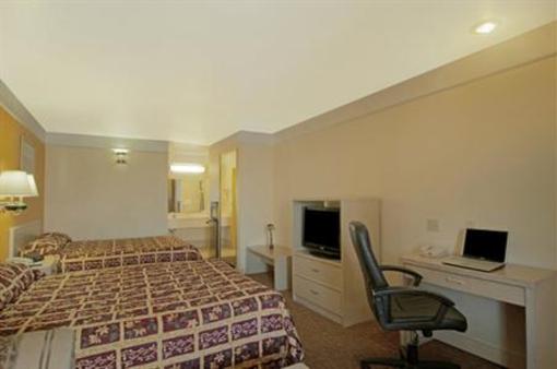 фото отеля Americas Best Value Inn & Suites McAllen Pharr