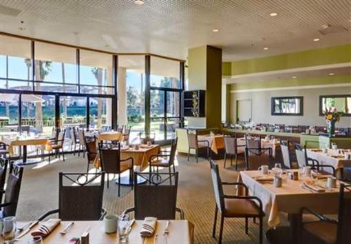 фото отеля Manhattan Beach Marriott