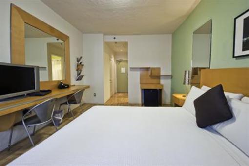 фото отеля Kent Hotel Miami Beach