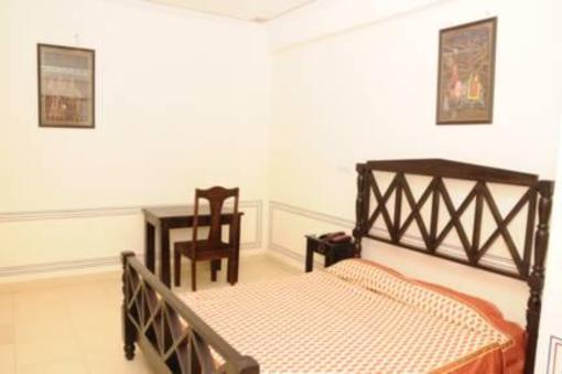 фото отеля Hotel Raghuraj Palace