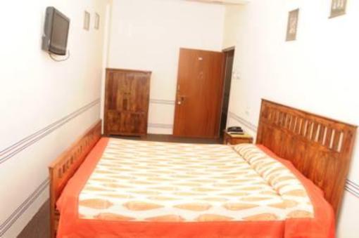 фото отеля Hotel Raghuraj Palace