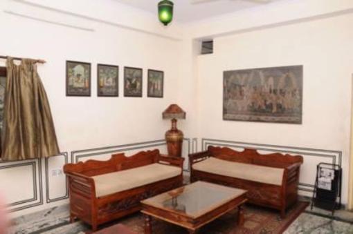 фото отеля Hotel Raghuraj Palace