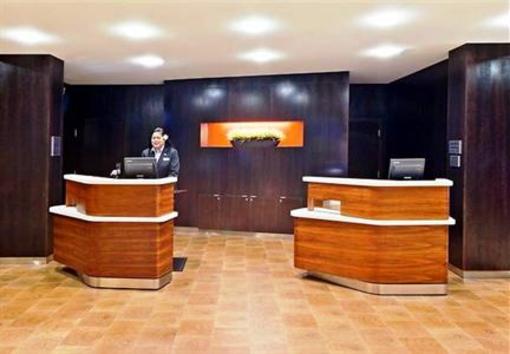 фото отеля Courtyard by Marriott Tulsa Woodland Hills