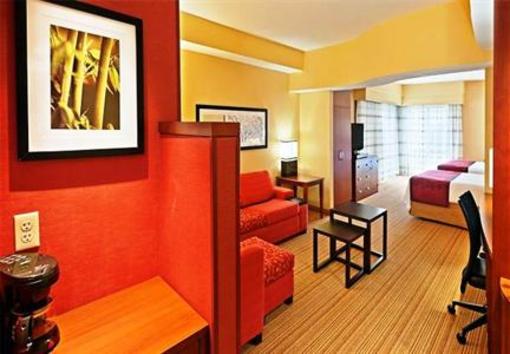 фото отеля Courtyard by Marriott Tulsa Woodland Hills