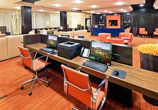 фото отеля Courtyard by Marriott Tulsa Woodland Hills