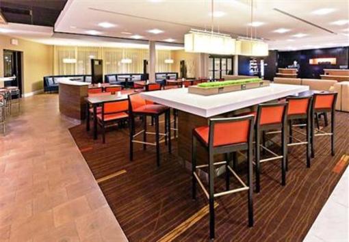 фото отеля Courtyard by Marriott Tulsa Woodland Hills