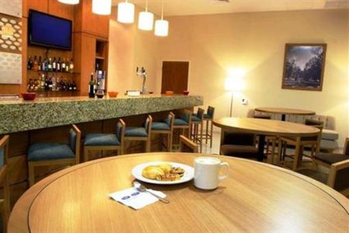 фото отеля Hampton Inn by Hilton Guadalajara Expo