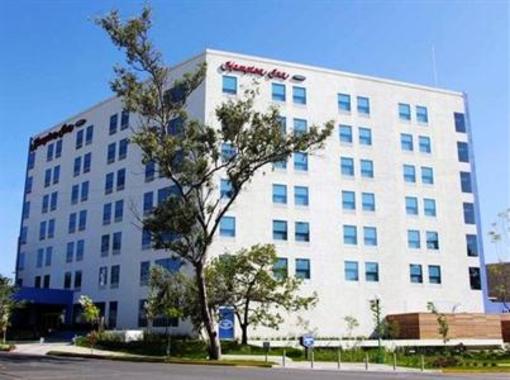 фото отеля Hampton Inn by Hilton Guadalajara Expo