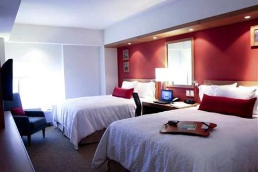 фото отеля Hampton Inn by Hilton Guadalajara Expo