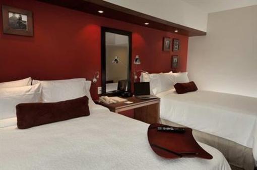 фото отеля Hampton Inn by Hilton Guadalajara Expo