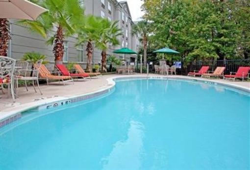 фото отеля Holiday Inn Express Hotel & Suites Ashley Phosphate North Charleston