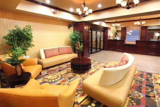фото отеля Holiday Inn Express Hotel & Suites Van Buren-Ft Smith Area