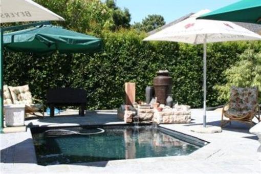 фото отеля Woodlands Guest House