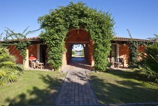 фото отеля Garden Beach Cala Sinzias Hotel Castiadas