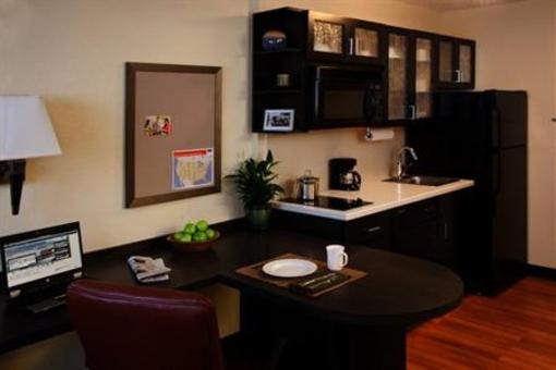 фото отеля Candlewood Suites Philadelphia Willow Grove