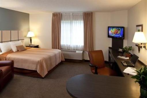фото отеля Candlewood Suites Philadelphia Willow Grove