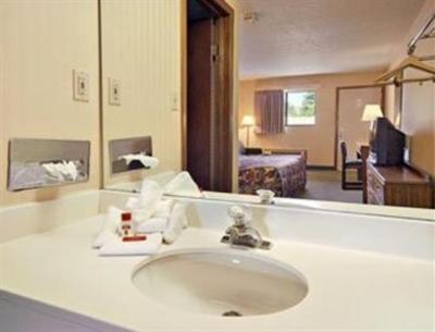 фото отеля Super 8 Reynoldsburg