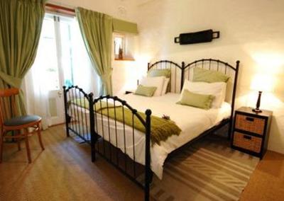 фото отеля Poplar Tree Lodge