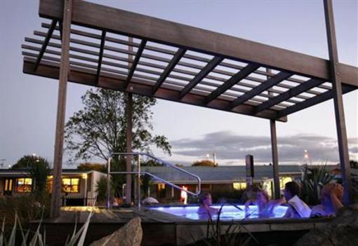 фото отеля Rotorua Top 10 Holiday Park