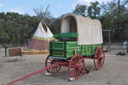 фото отеля Flying L Guest Ranch
