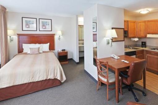 фото отеля Candlewood Suites - Dallas Market Center