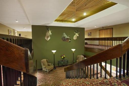 фото отеля BEST WESTERN Golden Lion Hotel