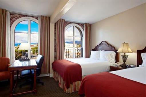 фото отеля Holiday Inn Express Santa Barbara