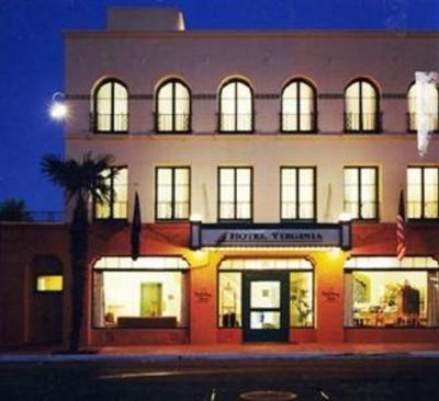 фото отеля Holiday Inn Express Santa Barbara